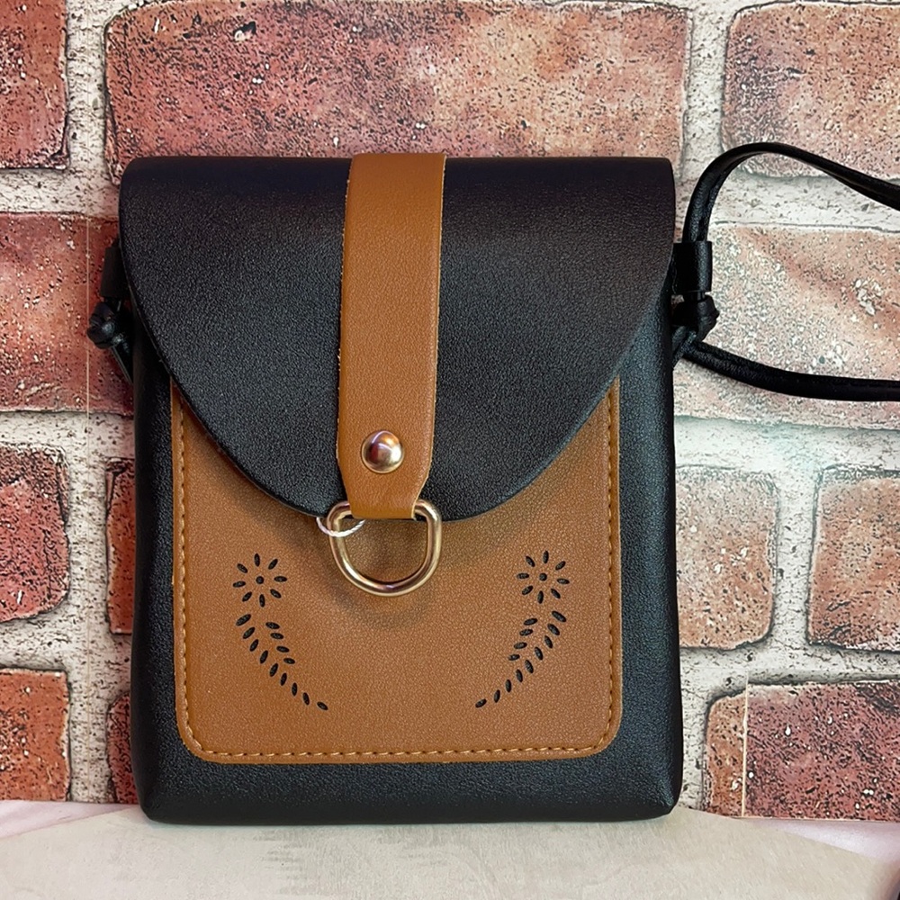 Black Mini Cellphone Crossbody Bag